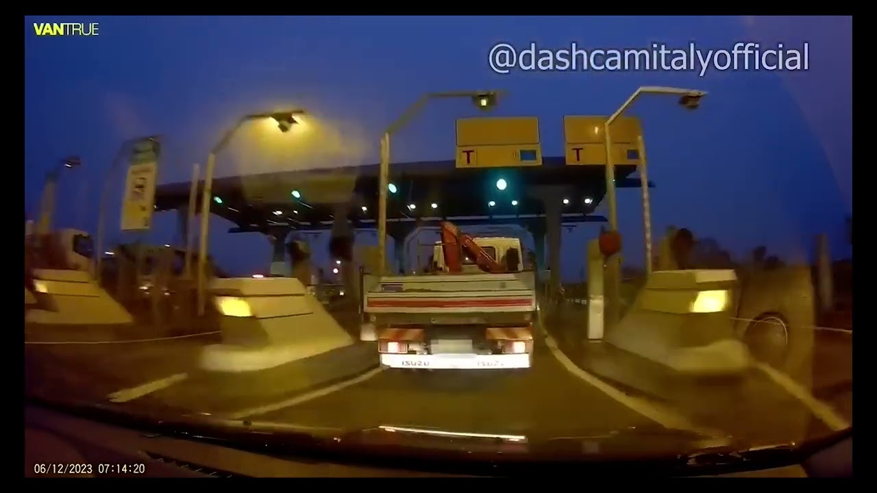 Idiots in Cars Italy 