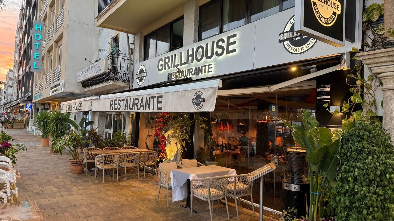 Grillhouse, Estepona - The place for Plankstek (Steak on a Plank) [reupload]