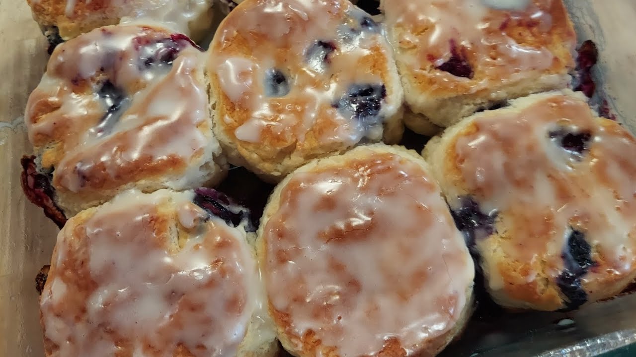 SWEET BLUEBERRY BISCUITS