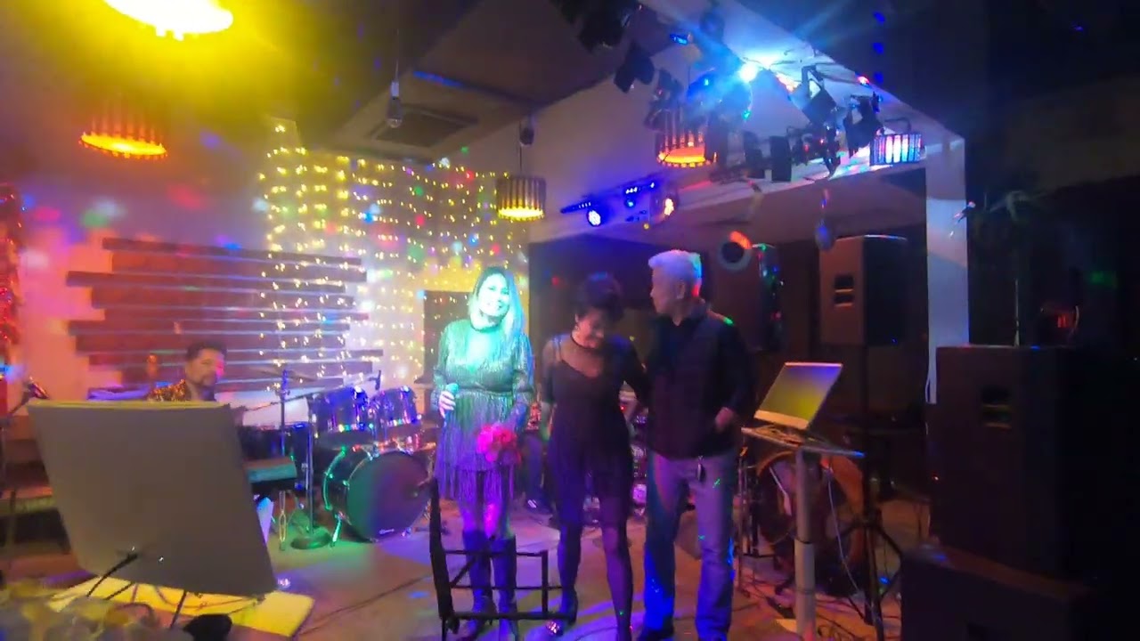 Vietnamese female singer