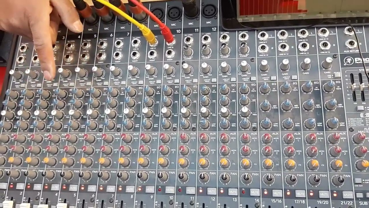 COMO ECUALIZAR CON LA CONSOLA MAKI