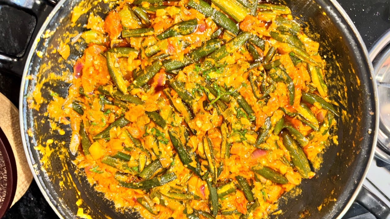Bhindi masala Fry कम तेल में कम समय में सबसे स्वादिष्ट मसाला भिंडी कीसब्जी। Mr.Indian Food777 🥘 