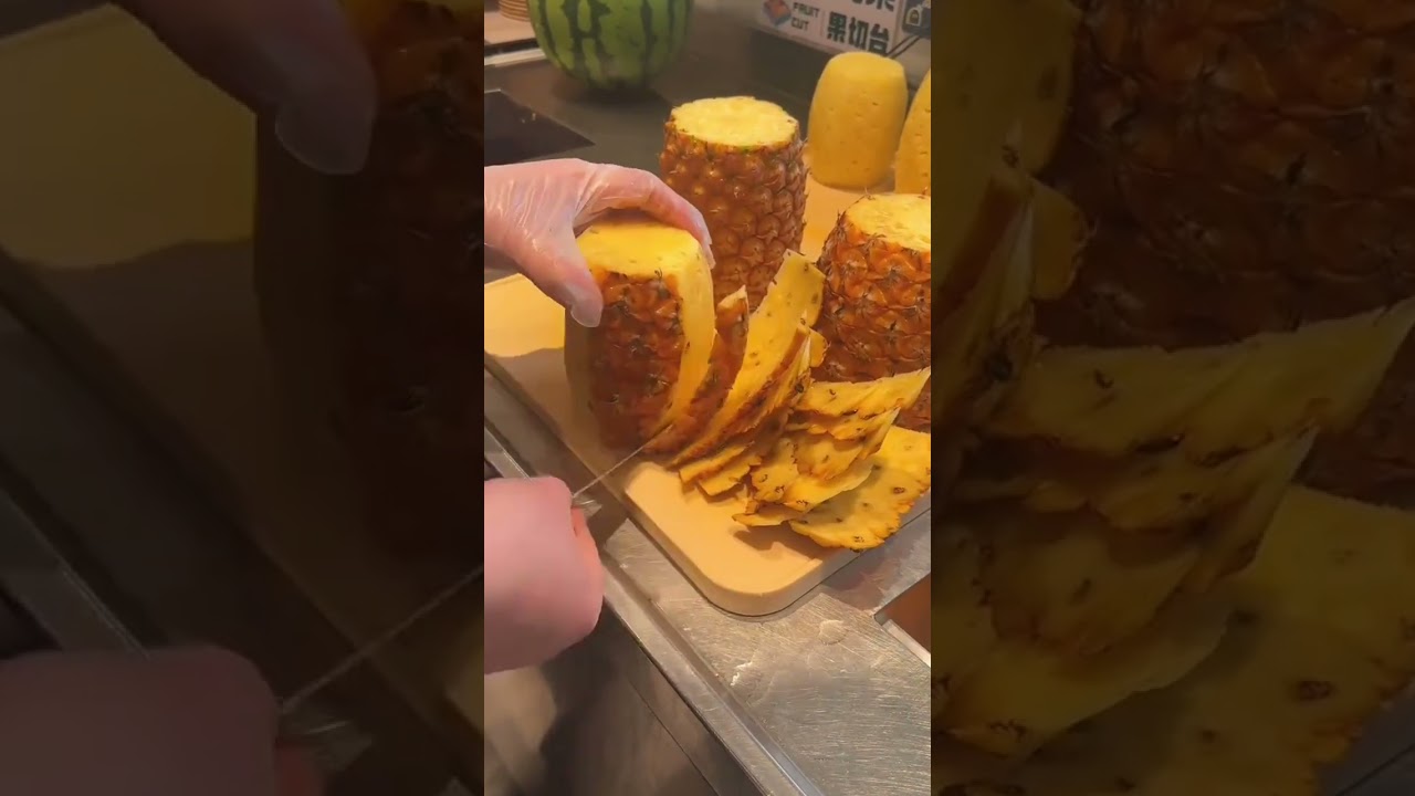 Peeling pineapple is easy and fast and tastes sweet and fresh #popular #viralshorts