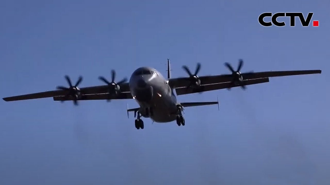 北部战区：海军航空兵跨昼夜飞行 锤炼作战能力 |《中国新闻》CCTV中文国际