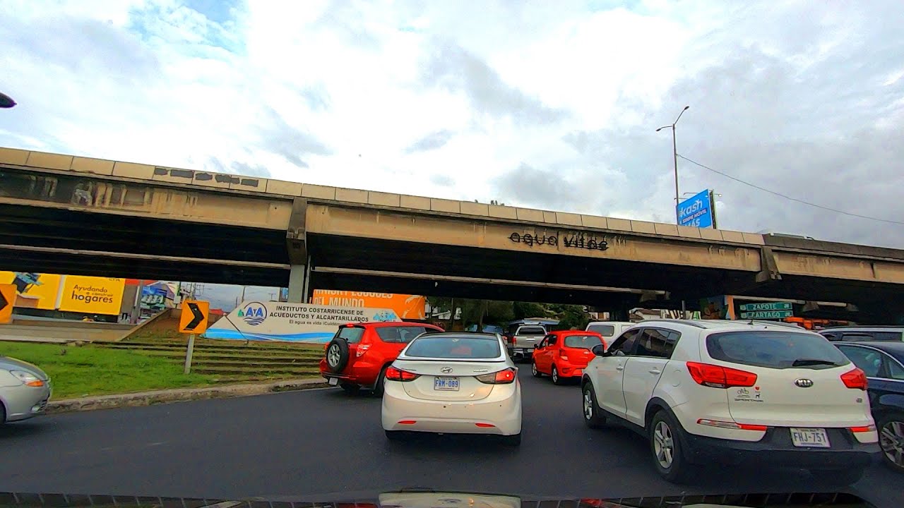 Calles de Costa Rica | Mall San Pedro, hacia Curridabat, San Jose