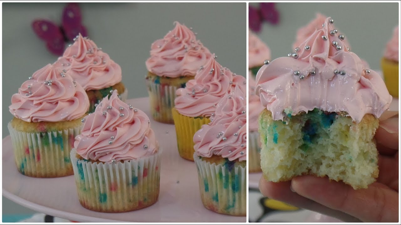 Cupcake colorido com cobertura de morango DANONINHO para Festa Infantil | Especial Dia das Crianças