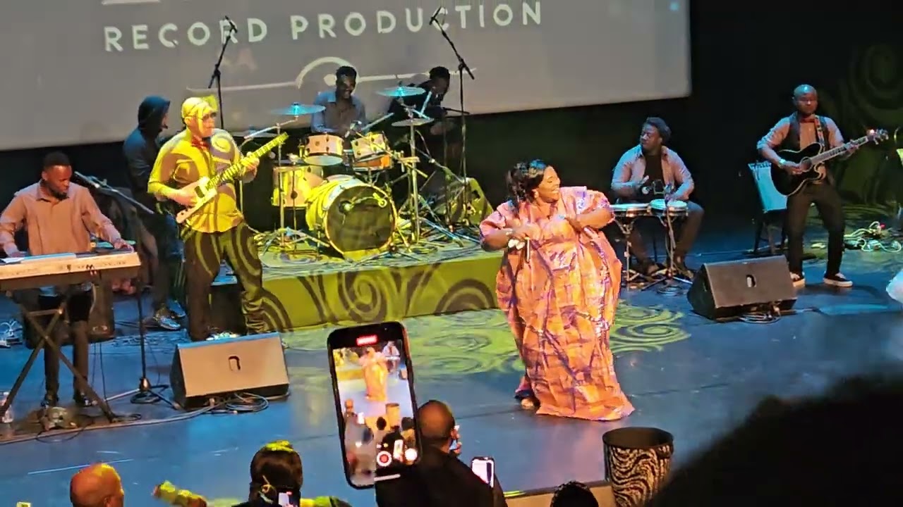 Eunice Manianga- NGOLU- concert live à paris 3/11/2024