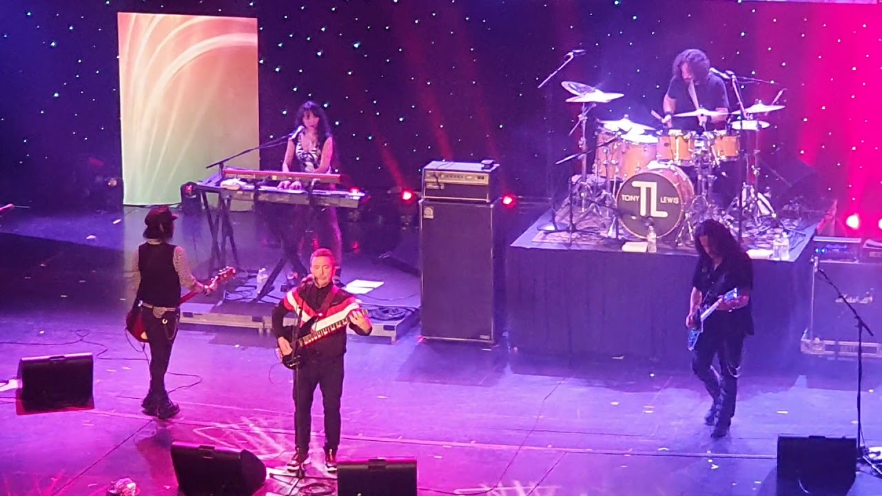 Tony Lewis - Talk To Me The Outfield Last Concert 2020
