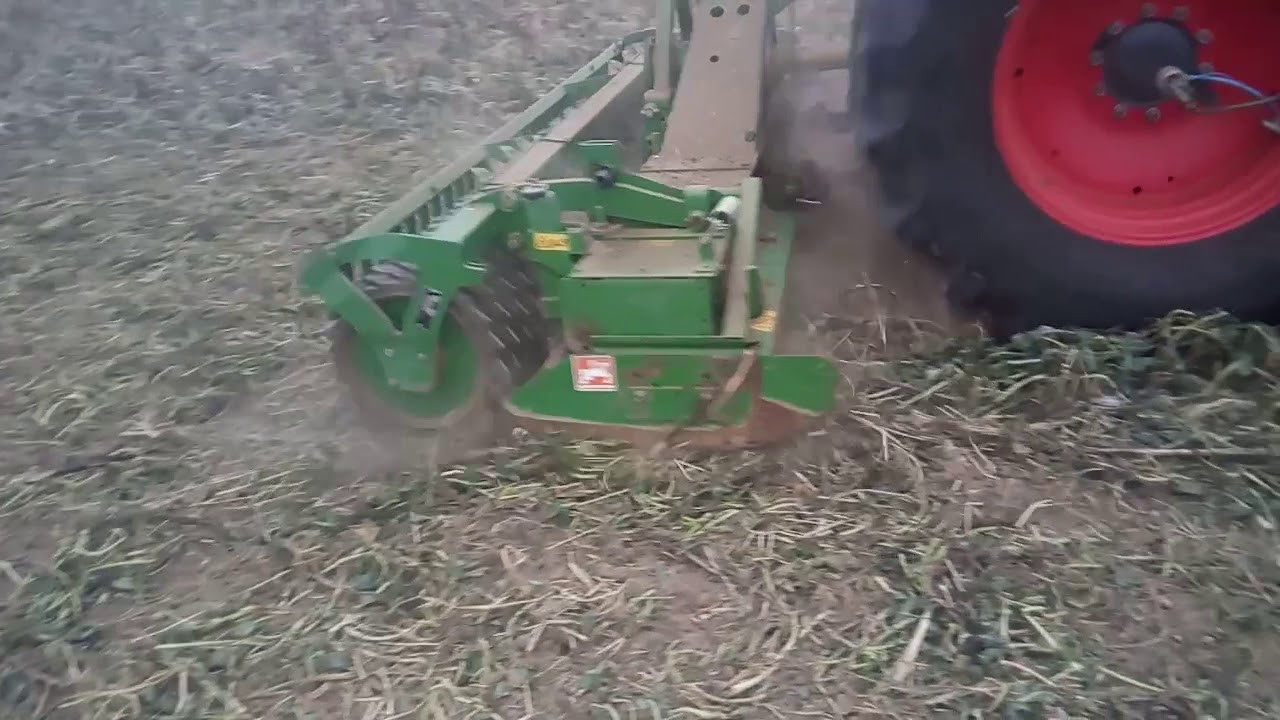 Kreiselegge mit Seitenmesser bei Frost