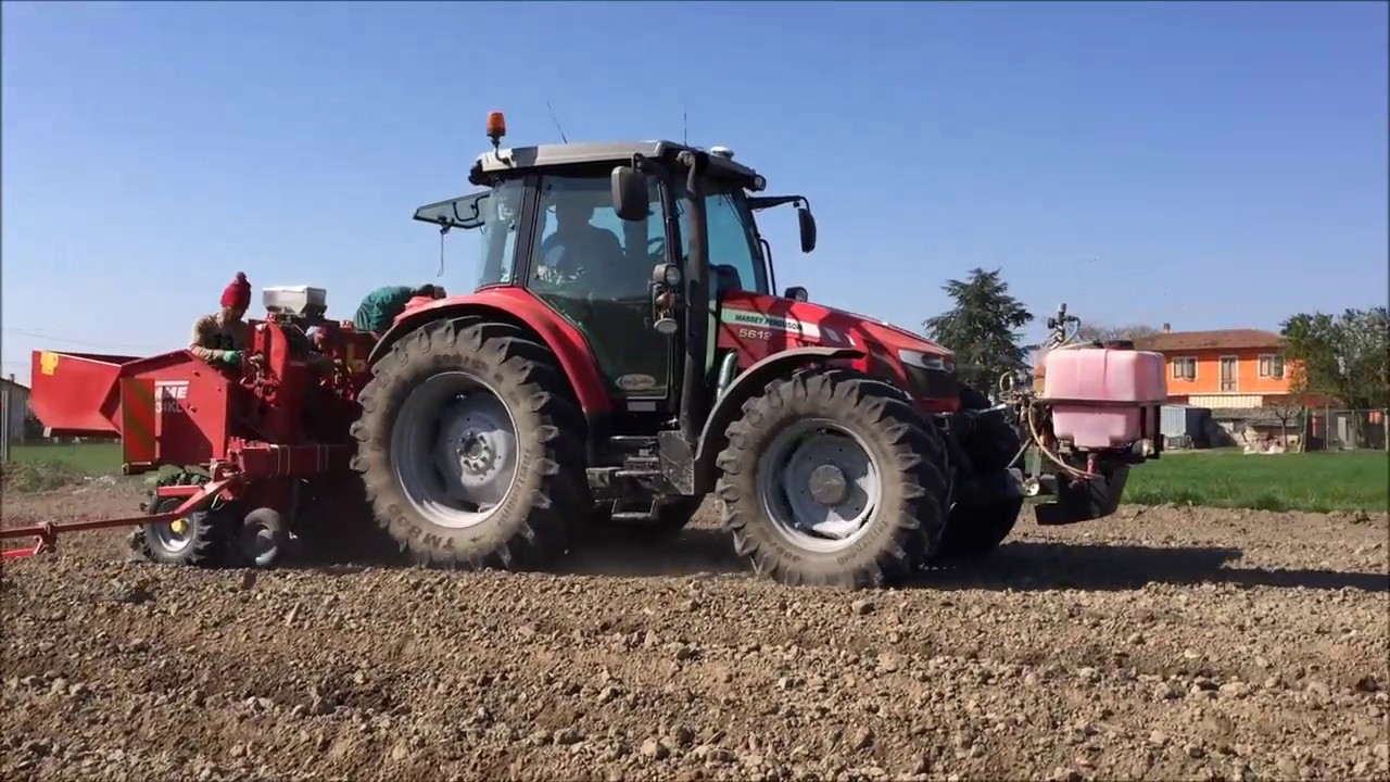 SEMINA DELLA PATATA 2017 CON MASSEY FERGUSON 5612 E GRIMME GL 34 KL