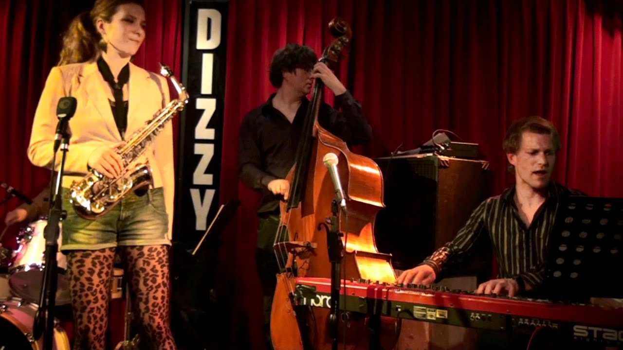 Susanne Alt + Band: HOW TO KISS @ Dizzy Jazzcafe