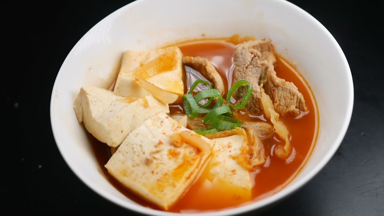 돼지누린내 없이 김치찌개 끓이기