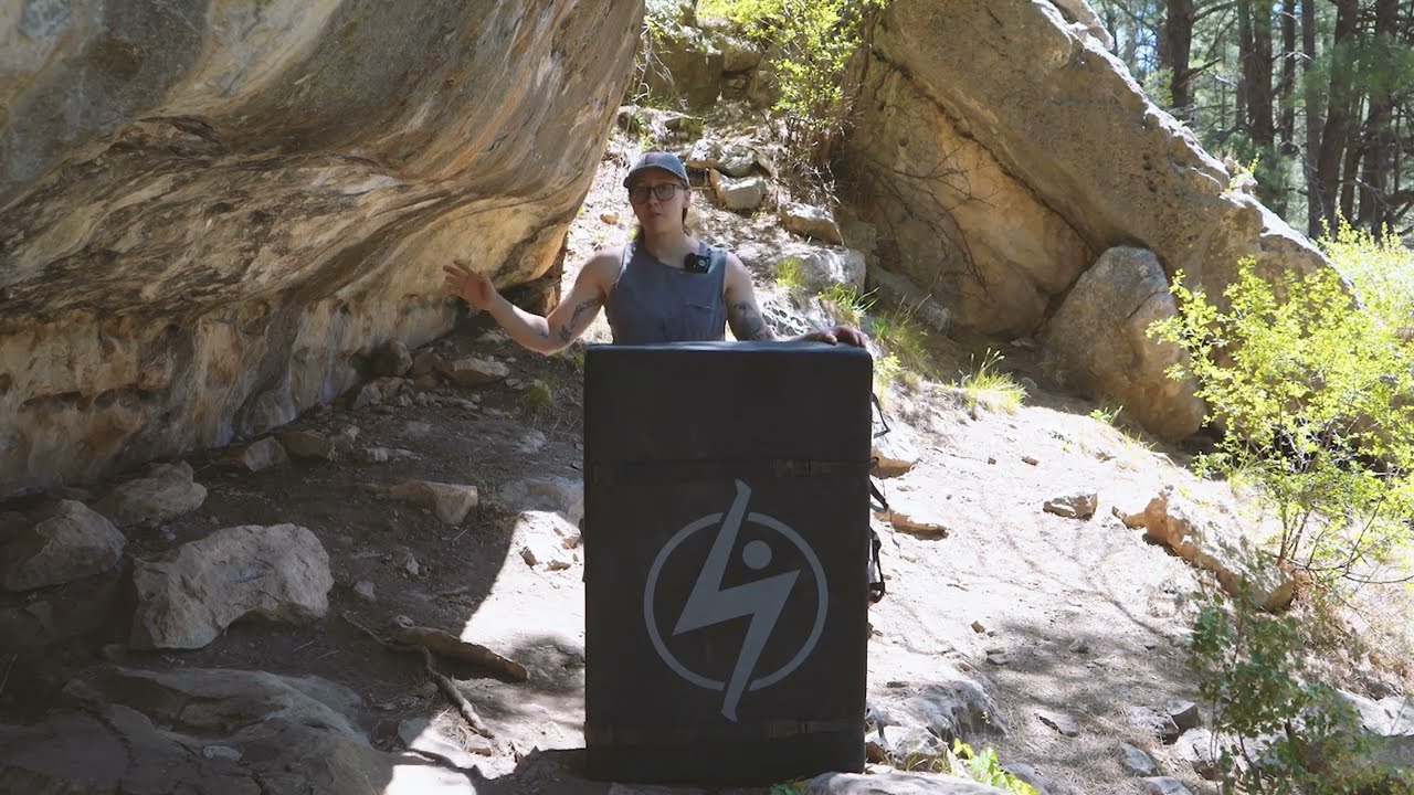 Big Squishy Crash Pad - Flashed Climbing