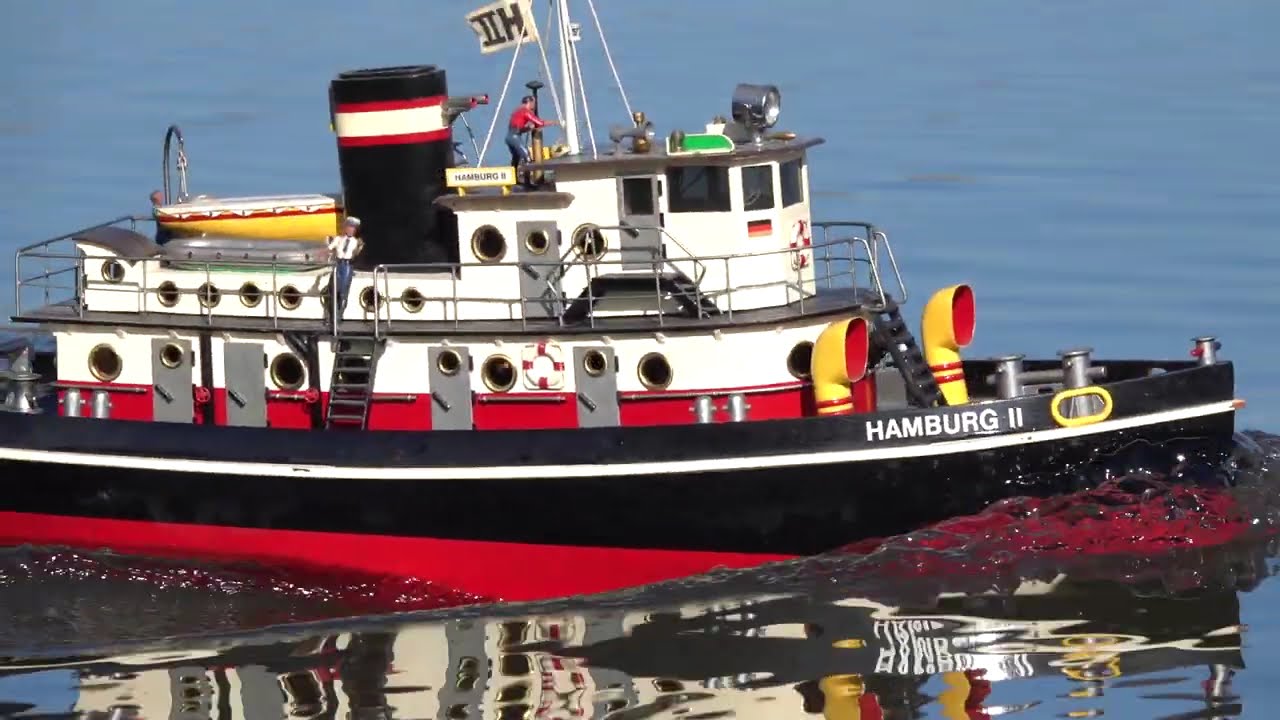 Uwes RC-Hafenschlepper Hamburg II von Robbe - Uwe's rc-harbor tug Hamburg II from Robbe