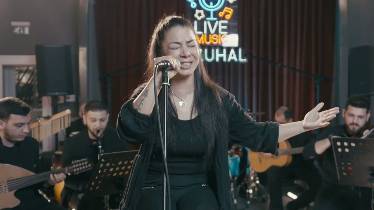 Hatice Kaya - Allahından Bul