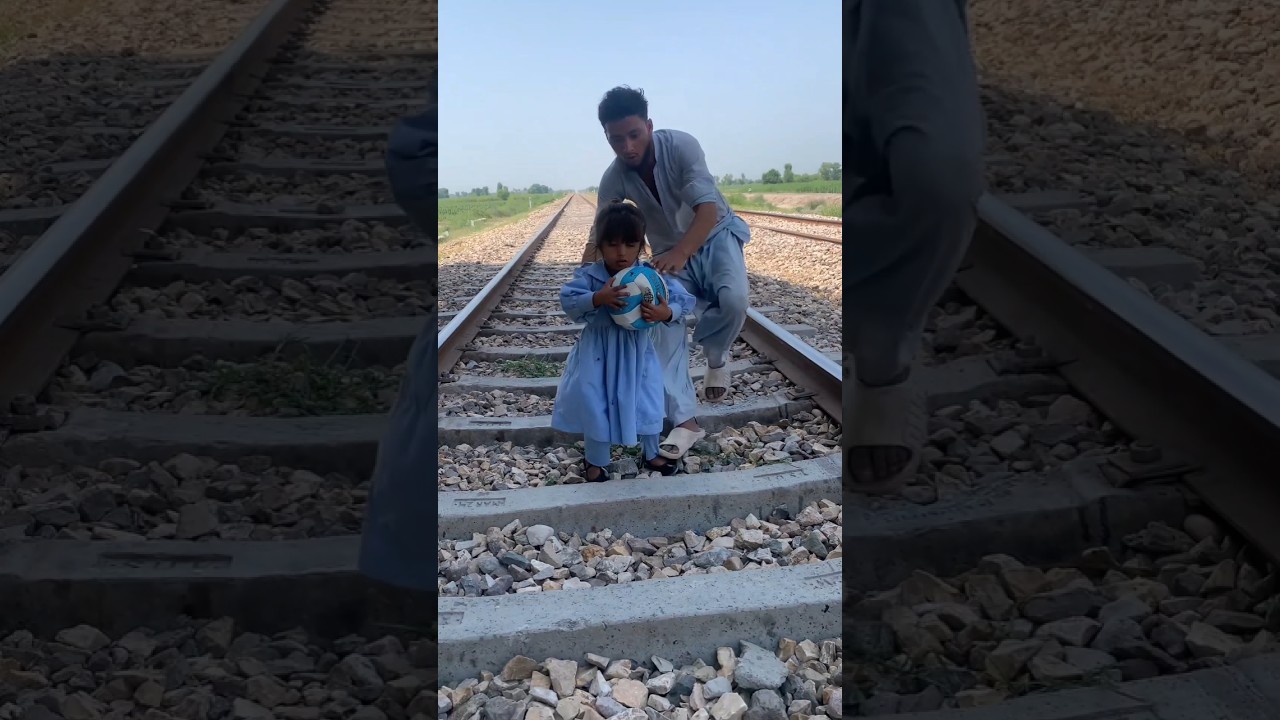 Akher train na rock saki#islamicvideo #shortsfeed #usamuslim #viralvideo #usindia