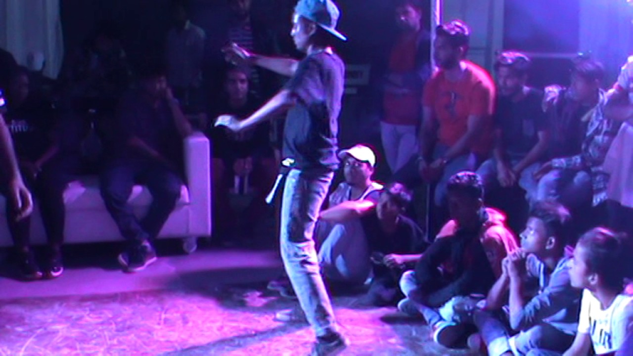 MANISH VS HE-MAN | POPPING BATTLE | IN STREET JAM IN INDORE INDIA 2017