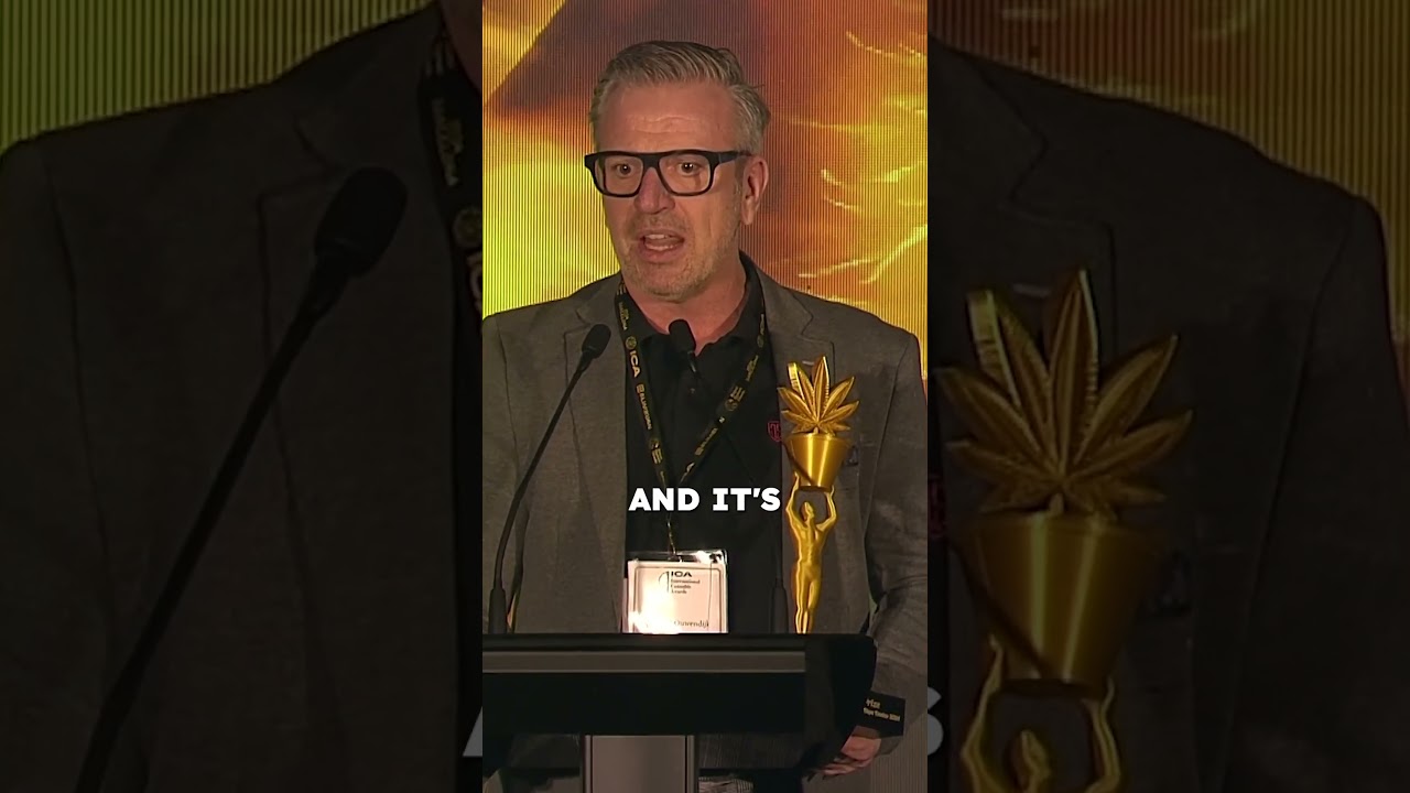Best Vape Device award at ICAS 2024 Davinci