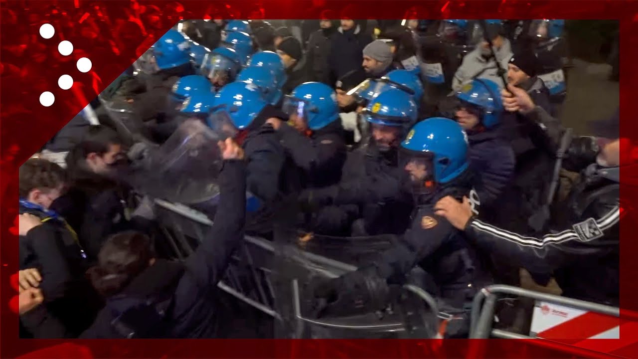 Milano, Prima della Scala: manifestanti tentano sfondamento cordone polizia