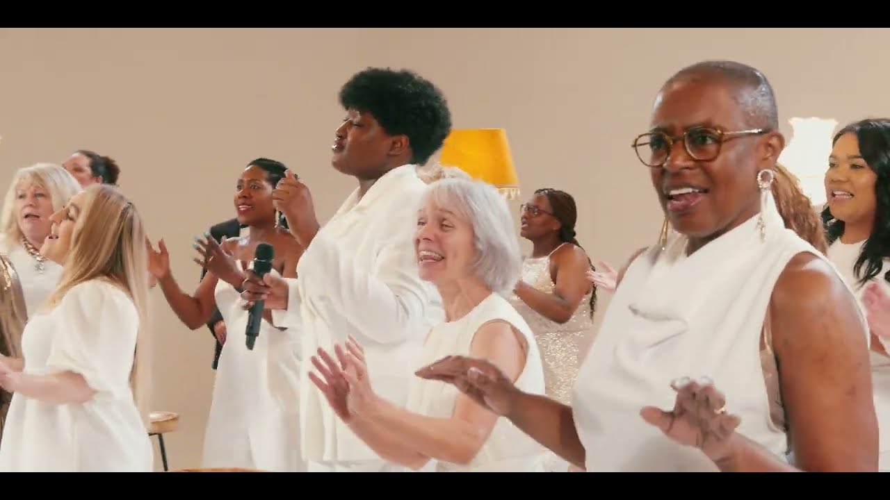 Hallelujah: by Manchester Inspirational Voices - Director Wayne Ellington.