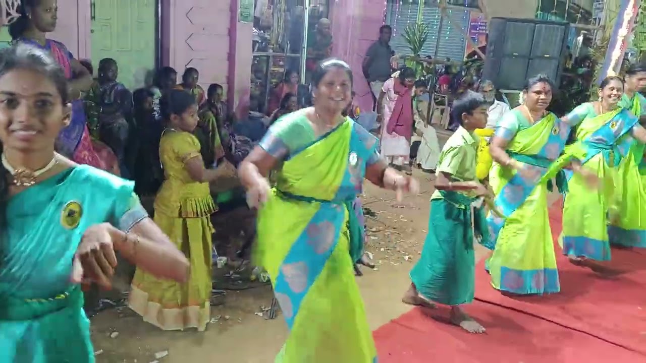 காராள வம்சம் கும்மி நிகழ்ச்சி இடம் வெள்ளலூர் கோவை கோவில் காமாட்சி கோவில் வளாகம்