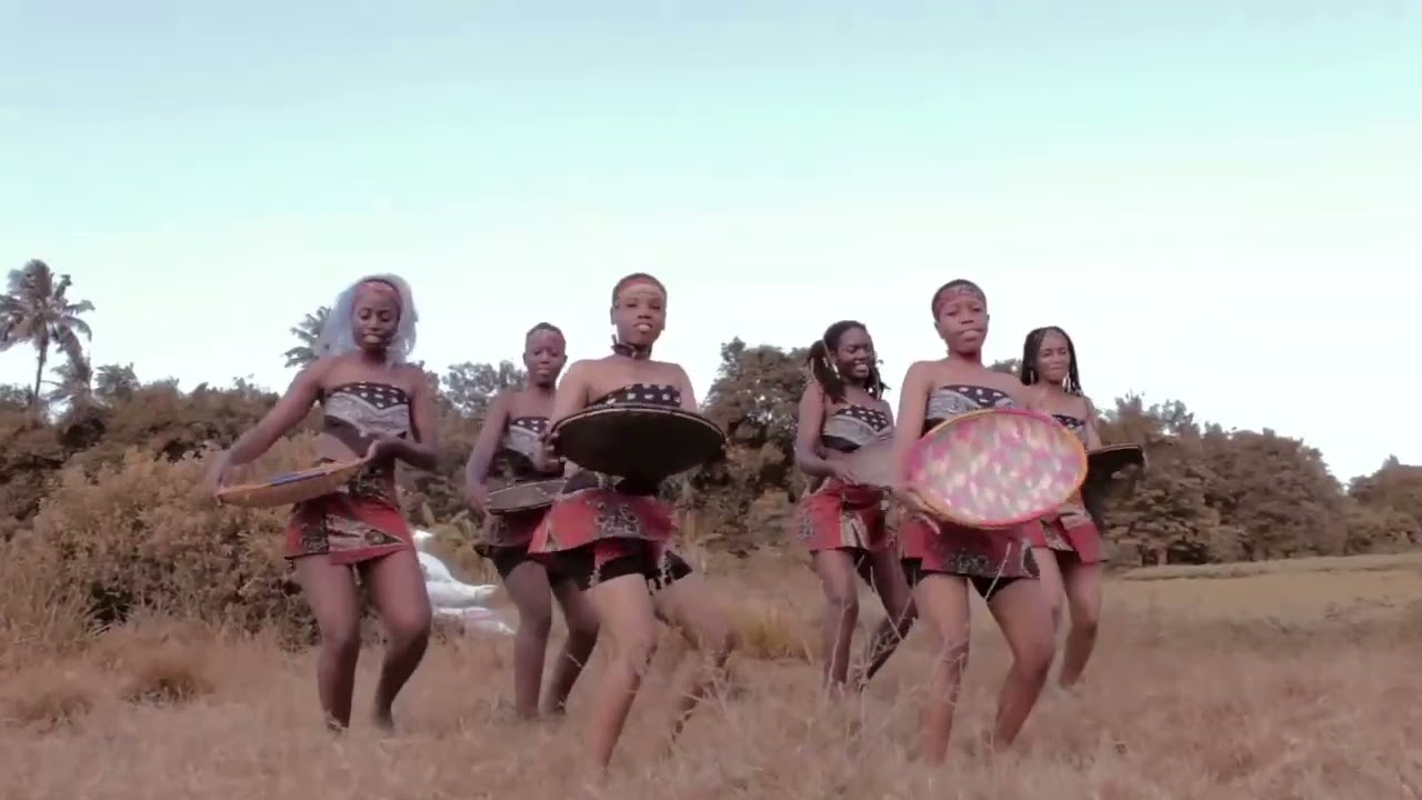 Kmcc Queen Song : wao wao From Arba Manillah
