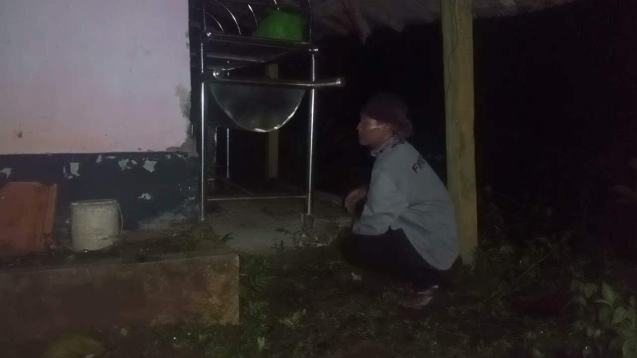 UJI NYALI DI KRANDA PEMAKAMAN