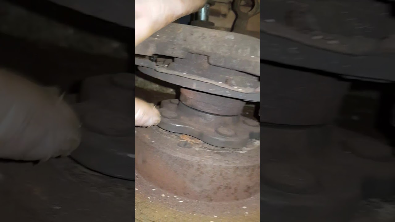 Nissan skyline r33 gtst rear hub/bearings  removal