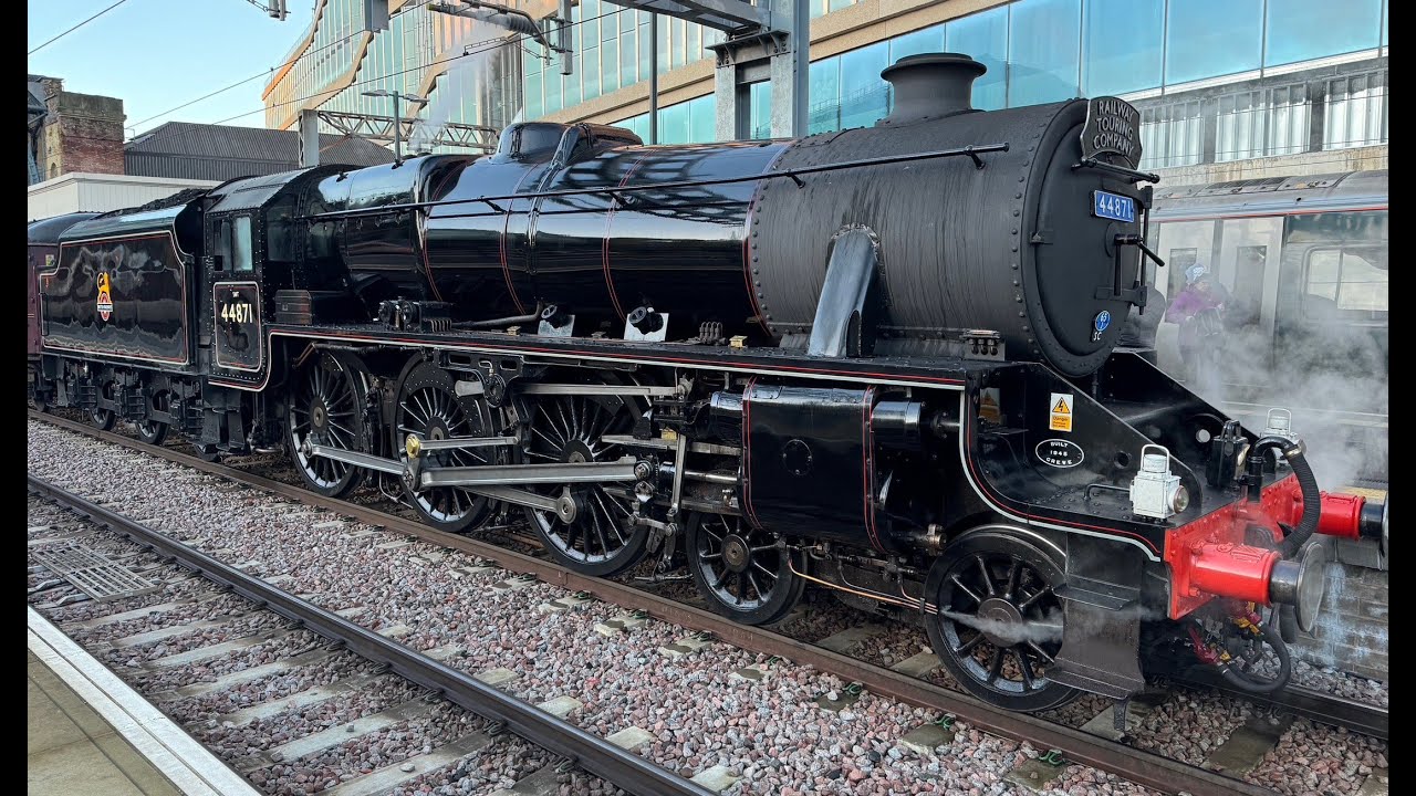 44871 Black Five  The White Rose at King's Cross  24th February 2024.  4k