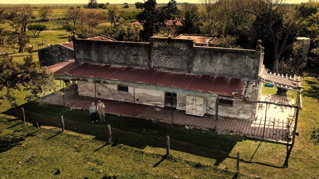 ¡No ABANDONAN la EXUBERANTE y OCULTA ESTANCIA donde crecieron! | Todo quedó como hace 150 AÑOS atrás