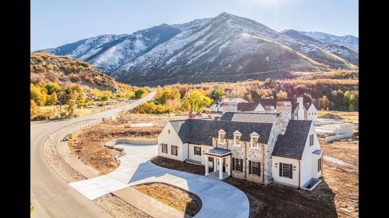 Designed by The Fox Group and Built Near the Entrance to Maple Canyon