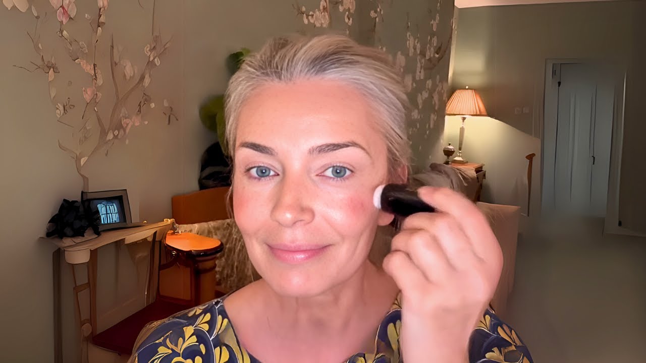 3 Life-Changing Makeup Tips & Tricks by Paulina Porizkova That Actually Work!