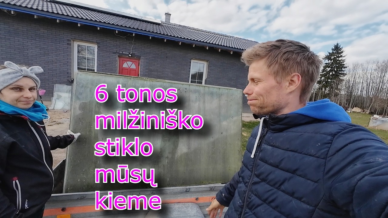 Balandžio 13/ Parsivežėm milžini&scaron;ko stiklo/ Augalų tre&scaron;imas biohumusu
