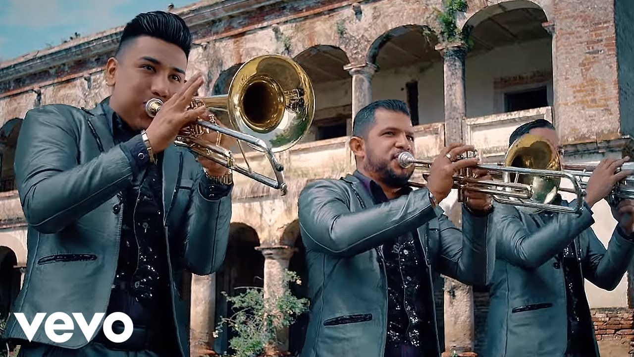 Banda Carnaval - A Ver A Qu&eacute; Horas