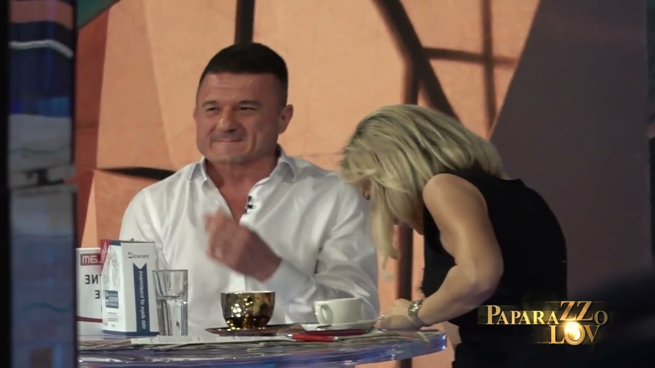 Prvi javni poljubac Jovane Jeremić i Tigra!