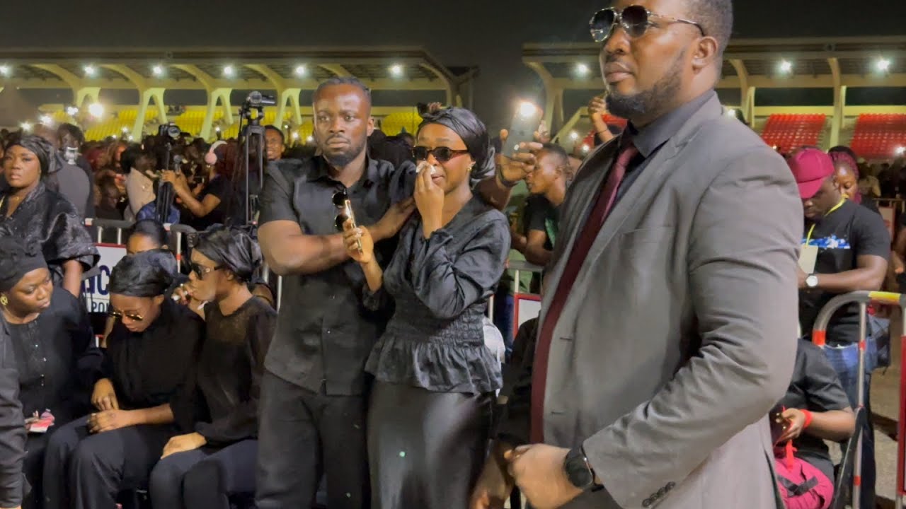 Daddy Lumba’s Children in Tears 😭 Emotionally Breakdown at Daddy Lumba’s National Candlelight Vigil