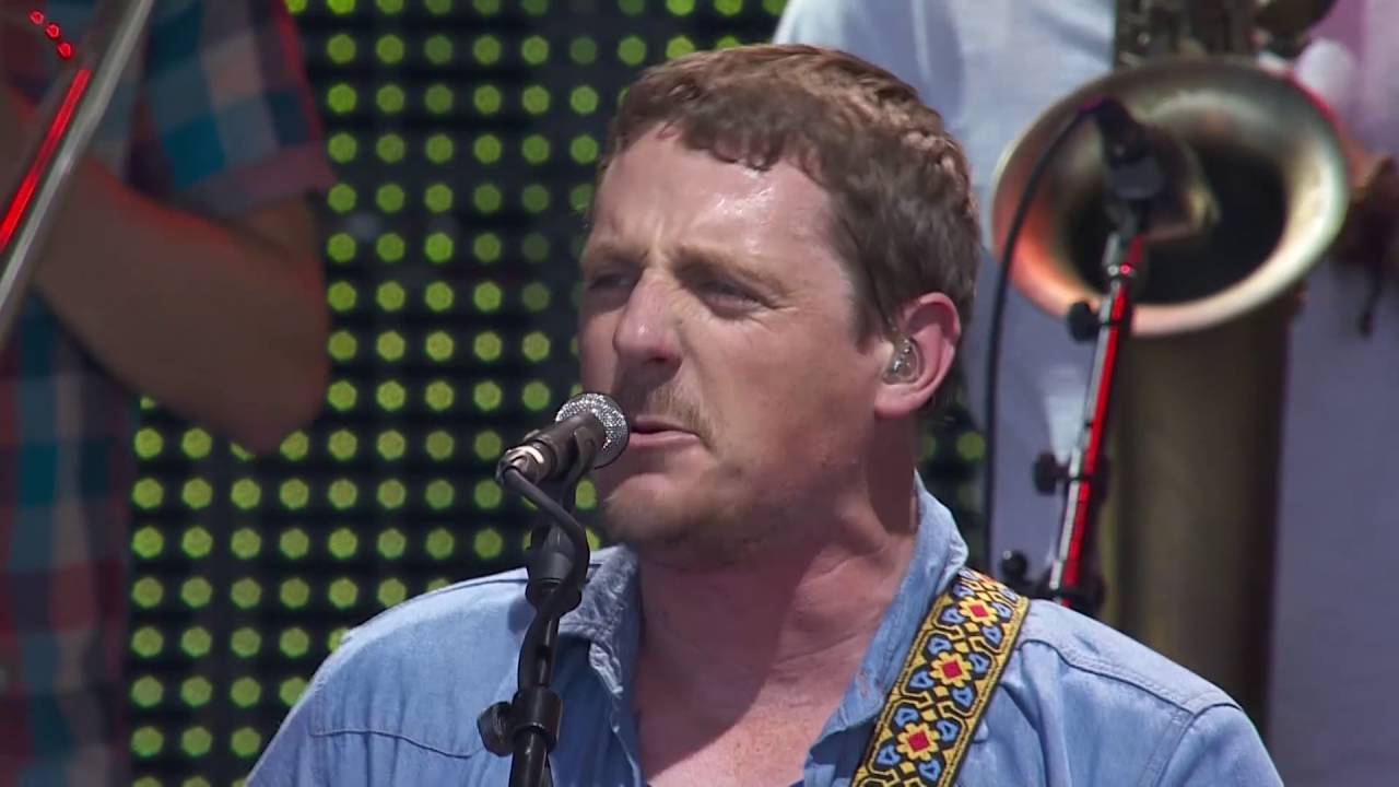 Sturgill Simpson – Call to Arms (Live at Farm Aid 2016)