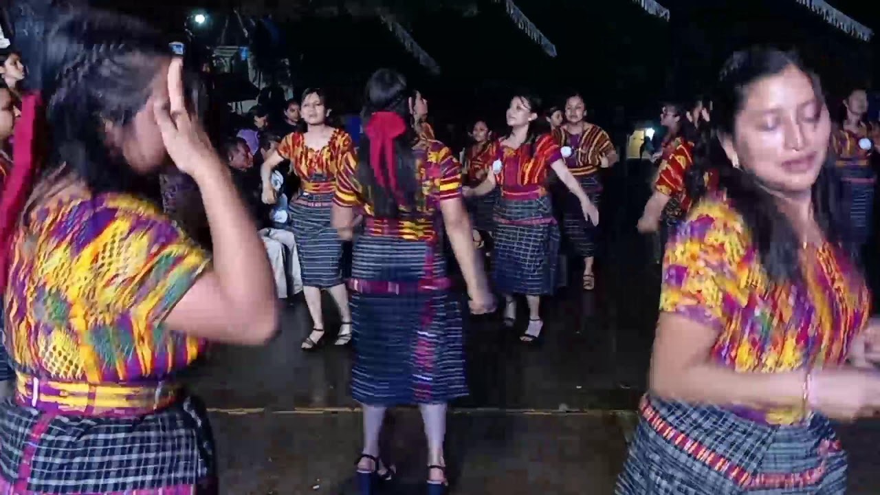 La despedida combite femenino las rosas de San Juan Sacatepéquez. 