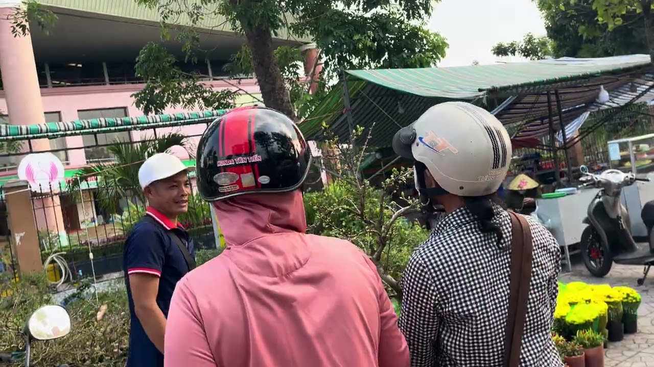 BÙNG NỔ CHỢ HOA TẾT CAO LÃNH XUẤT HIỆN KIỂNG ĐỘC LẠ
