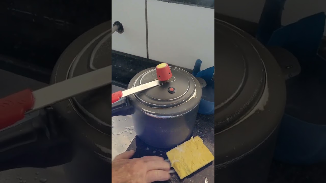 Panela de pressão á jornada
