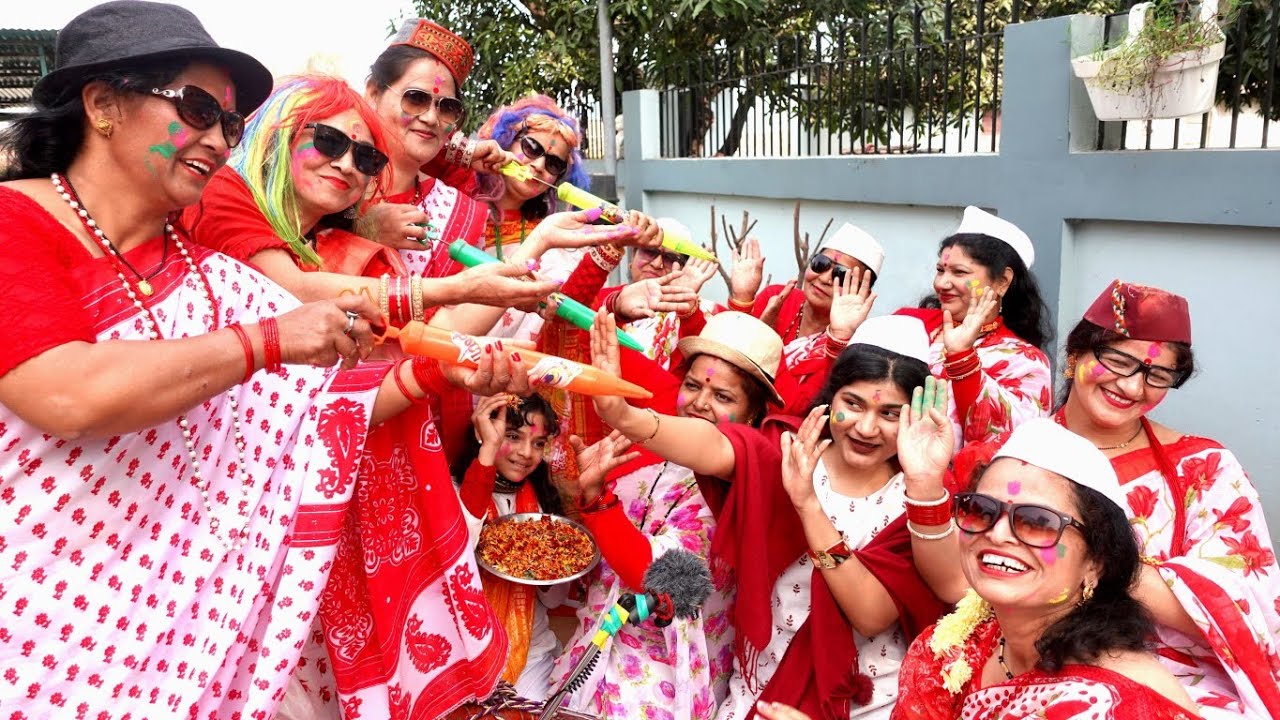 उत्तराखंड के इसी होली को हम बचपन से सुनते आ रहे हैं💃शुरू शुरू जूल में होली खेलन💃🤼‍♀️ 