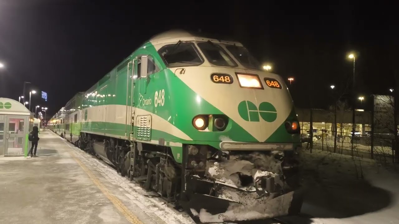GO Train MP40PH 648 Arriving And Departure Oriole GO Station Pulling 12 Cars Train New Cab Car 351