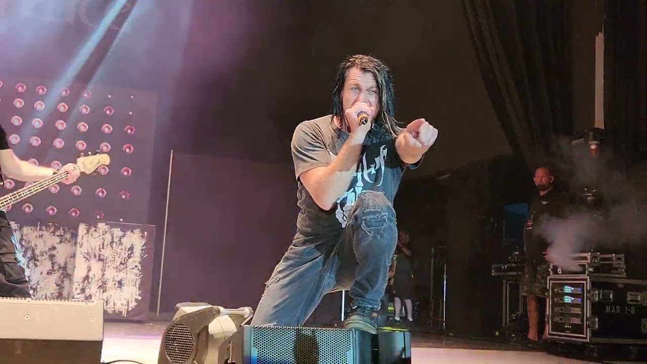 Three Days Grace - The Good Life - Live at Stage AE