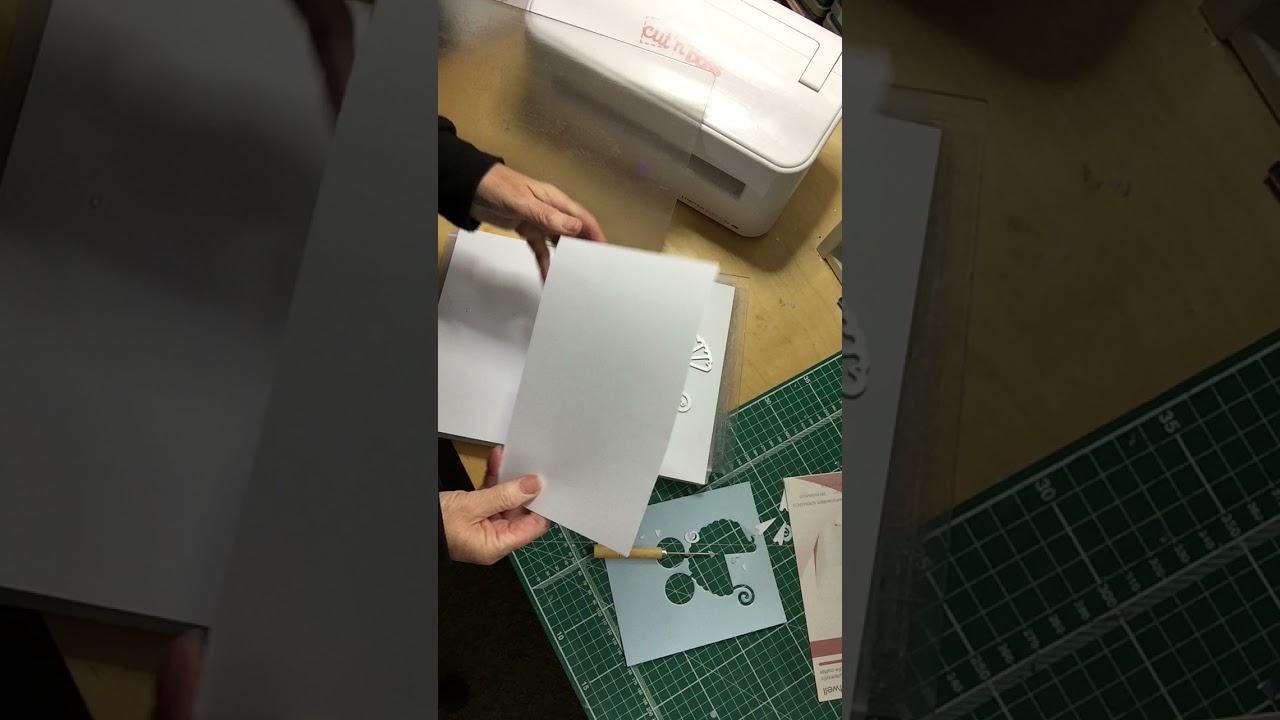 Cut 'n' Boss Die Cutting Machine Help Explaining plates