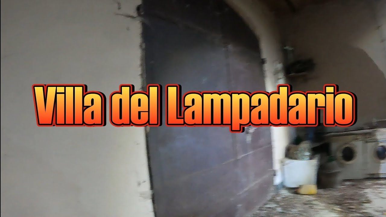Villa del Lampadario a Goccia. 