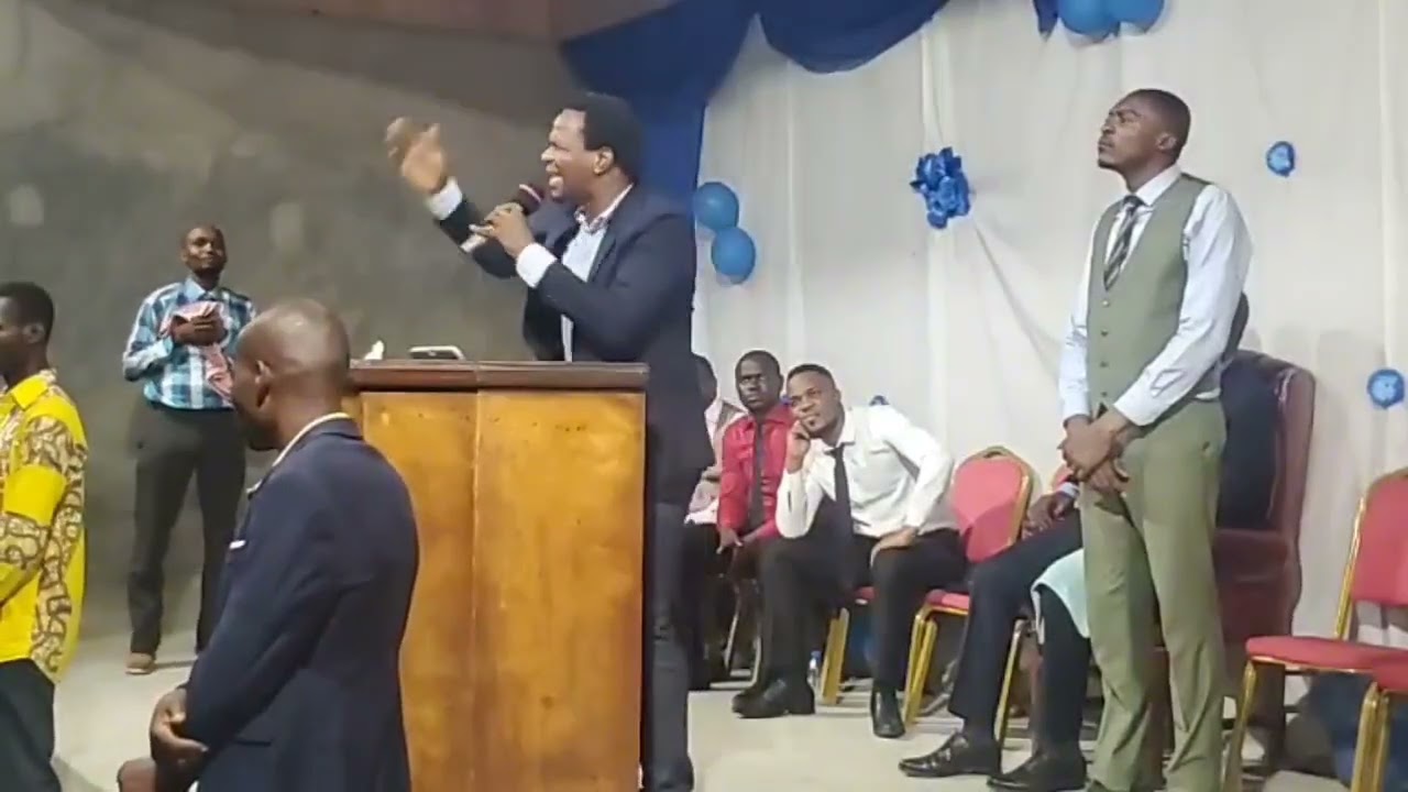 PROPHÈTE PHILLIPE SISIWOTE A LA CONFÉRENCE DES MINISTRES A BRAZZAVILLE  CHEZ LE PAST BILL DES AIRS