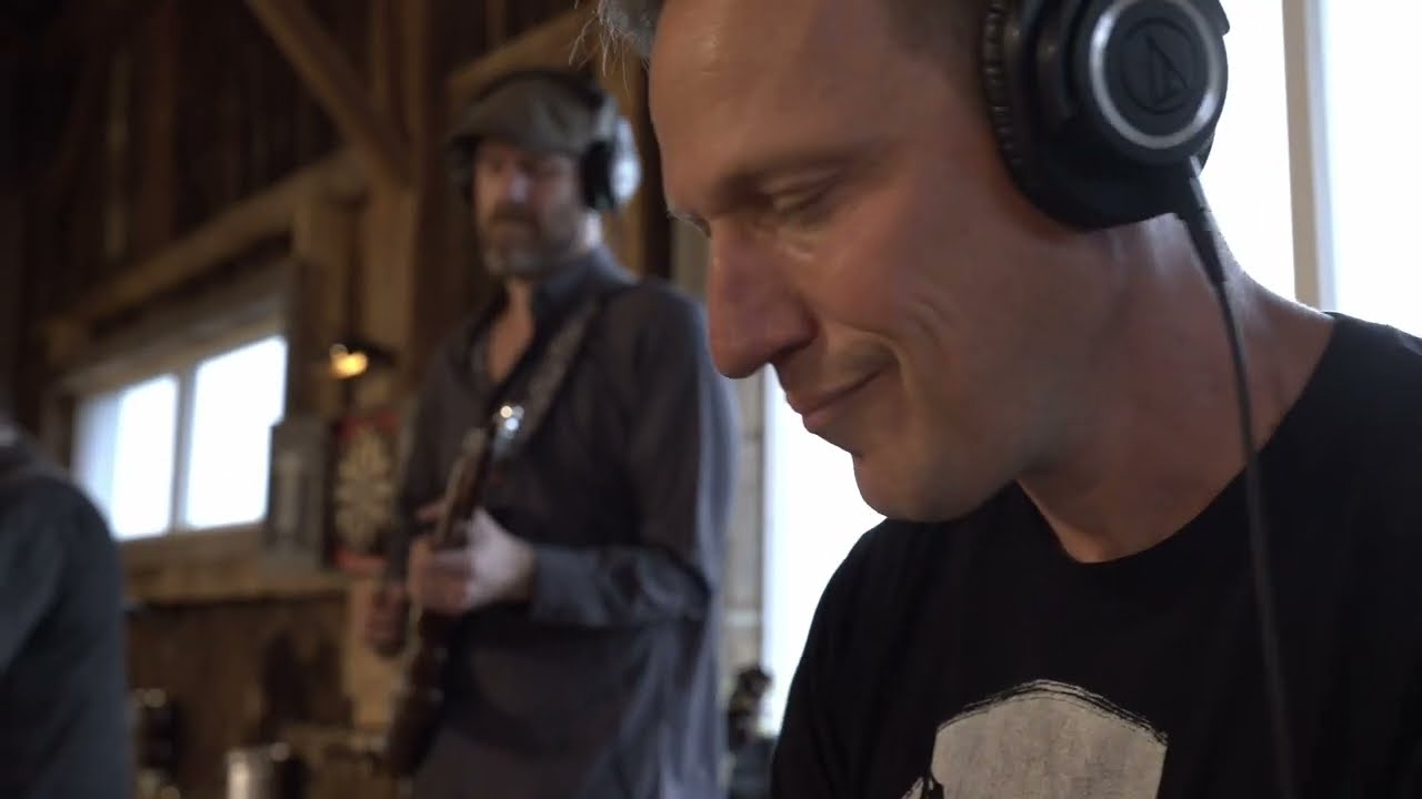 Four80East - Easy Come, Easy Go (Barn Session)