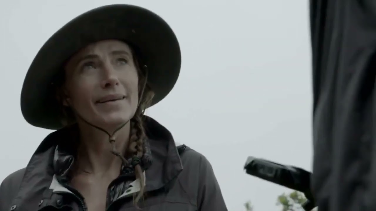 Lost in the Wild Hike Into Hell [HD] Lisanne Froon and Kris Kremers