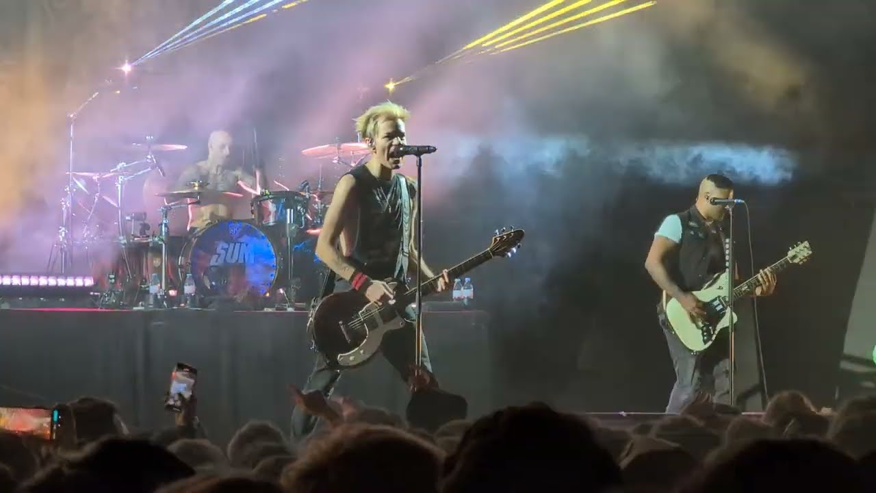Sum 41 - Noots [4K] live @ Stadthalle, Vienna
