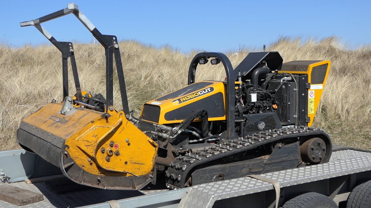 McConnel ROBOCUT getting the job done w/ Robo Mulcher removing rosehips & sea buckthorn | RC Mower